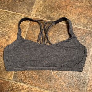Lululemon free to be sports bra